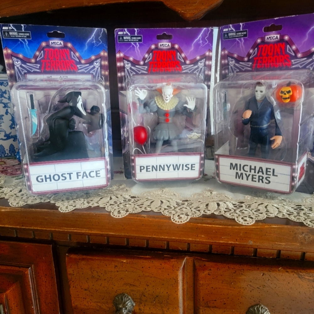 Halloween Toony Terrors NIP